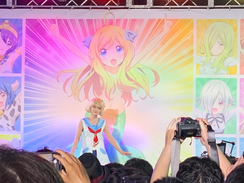 『邪神ちゃんフェス（通称：邪フェス）』で東雲うれははリエールのコスプレで登場