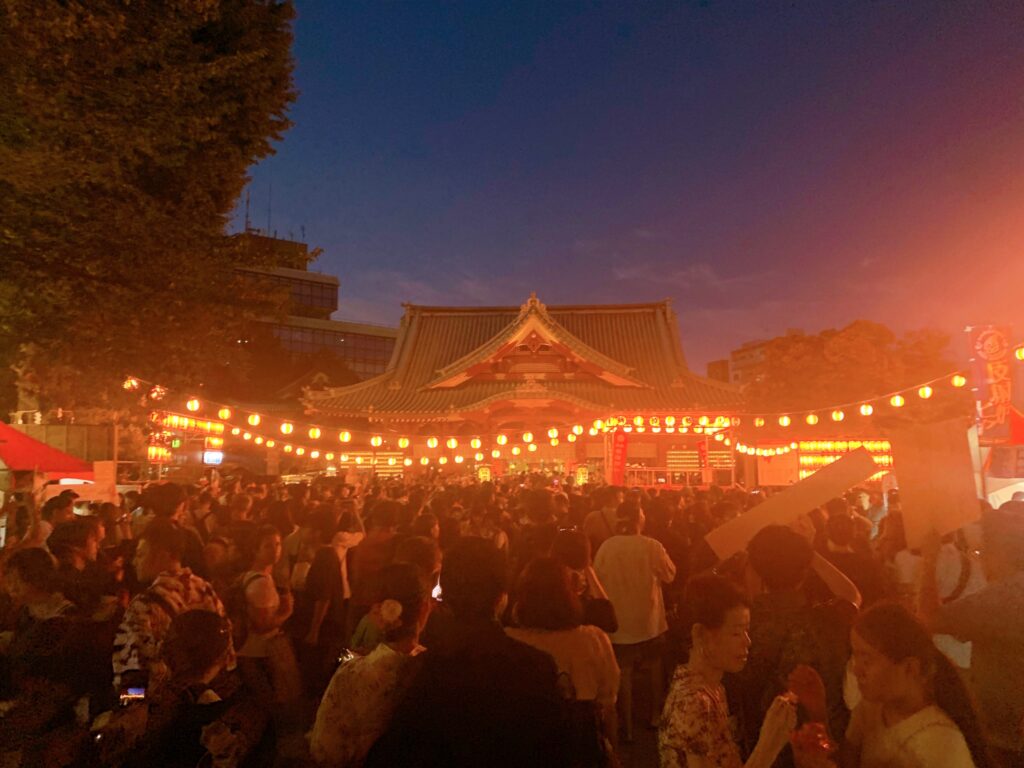 アニソン盆踊りで有名な神田明神納涼祭りはすごい人数だった